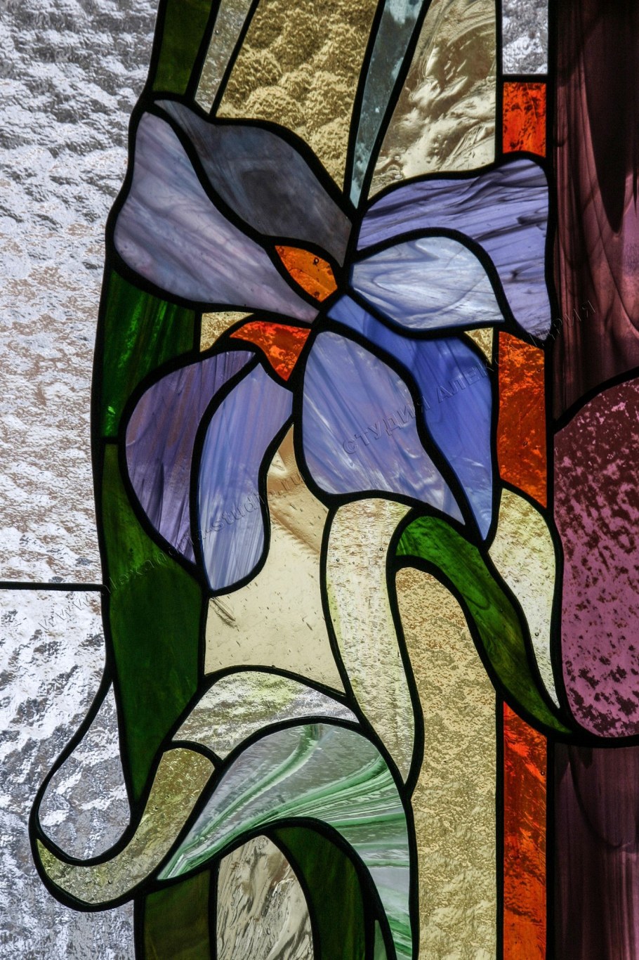 Ирисы арт нуво витраж