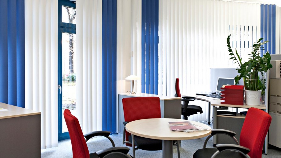 Шторы в офис