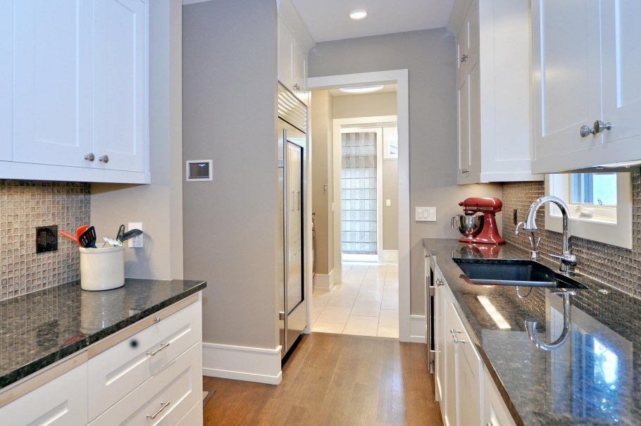 Столешница без плинтуса