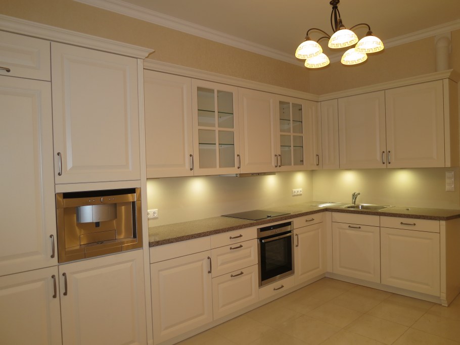 Монтаж кухонного фартука из МДФ