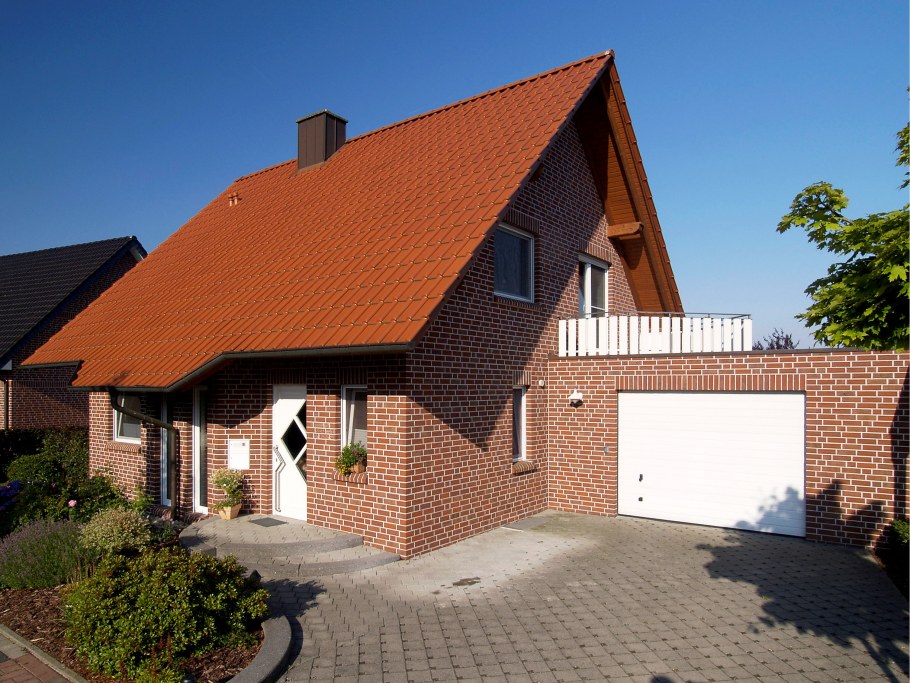 Маленький домик из клинкерного кирпича