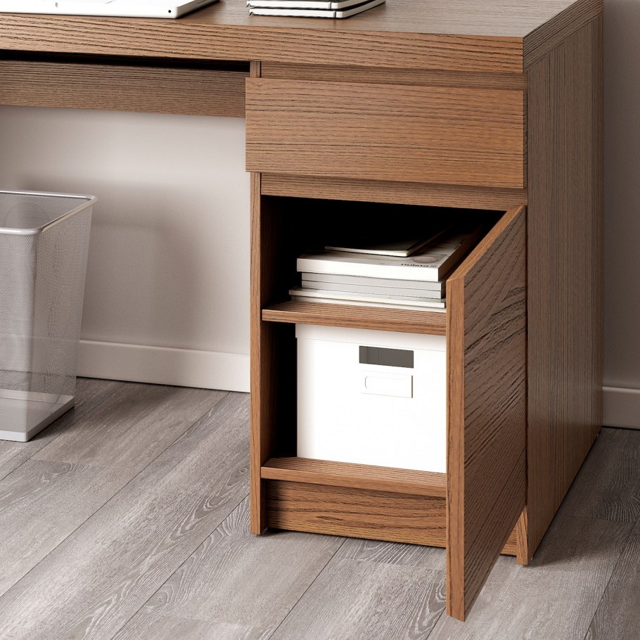 Письменный стол ikea МАЛЬМ