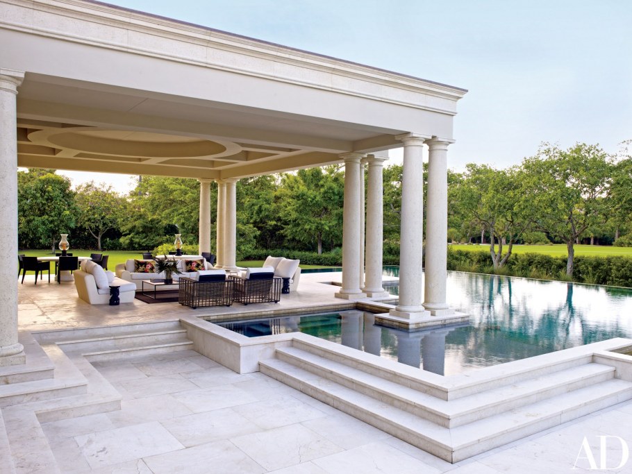 Пергола в греческом стиле