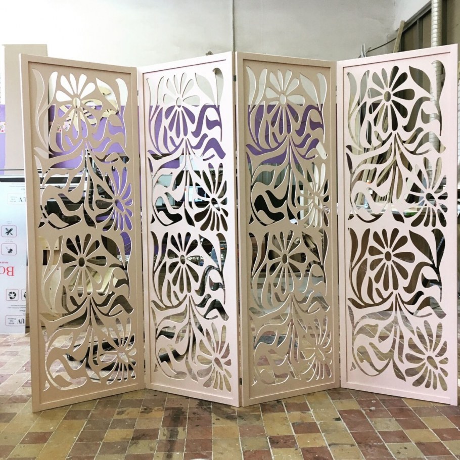 Декоративная резная ширма