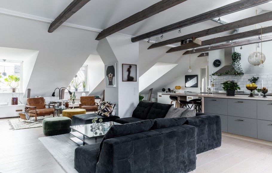 Интерьер в скандинавском стиле с балками