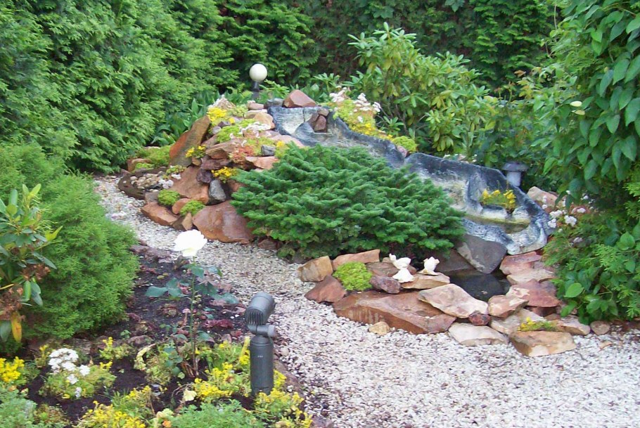 Альпийская горка Лесной овраг