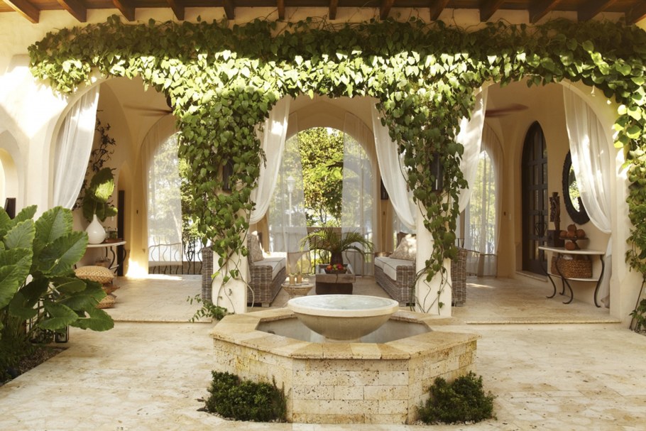 Патио Средиземноморья