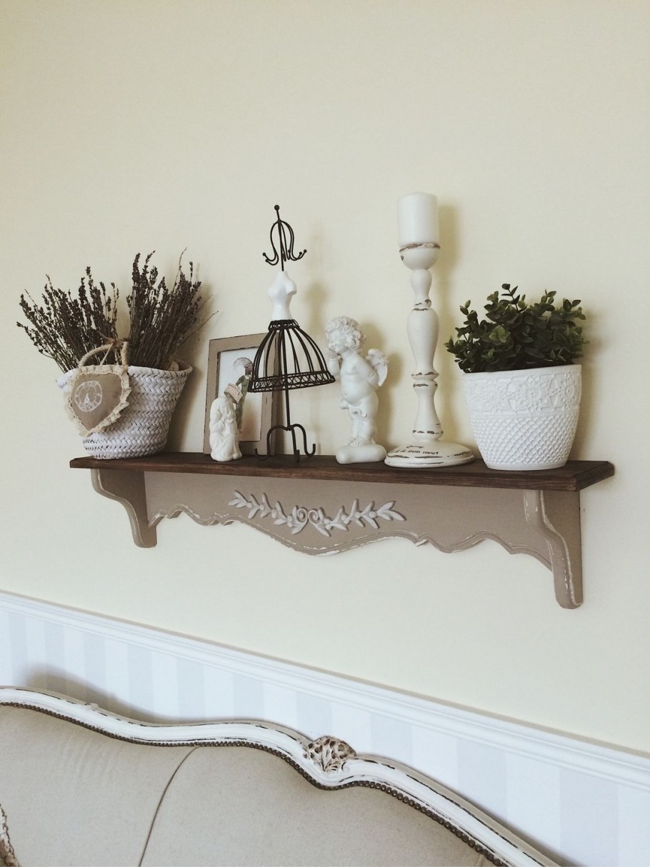 Декоративная полка для кухни