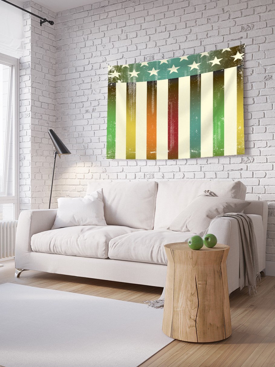 Полоски на стене