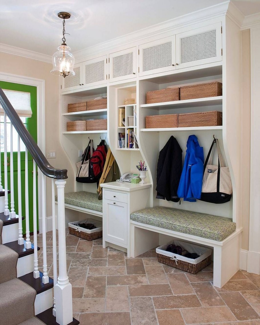 Прихожая в доме