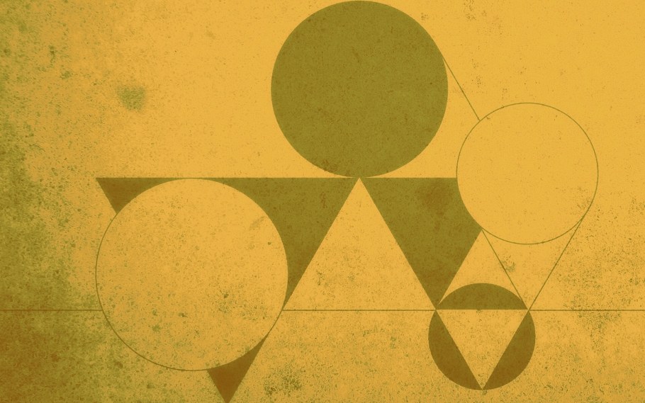 Фонтан из геометрических фигур