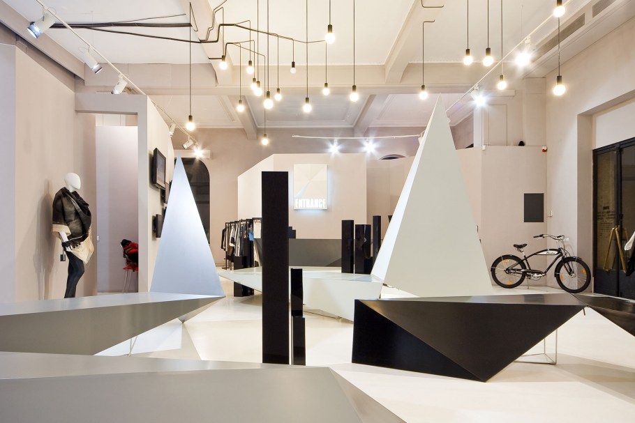 Выставочные залы в стиле хайтек