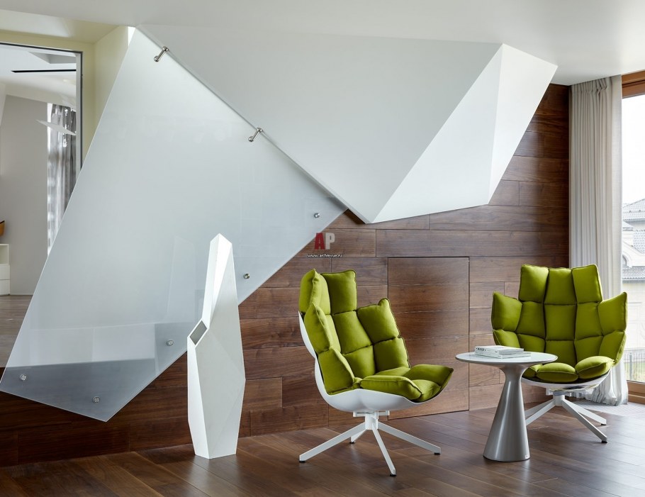 Стул в стиле Деконструктивизм