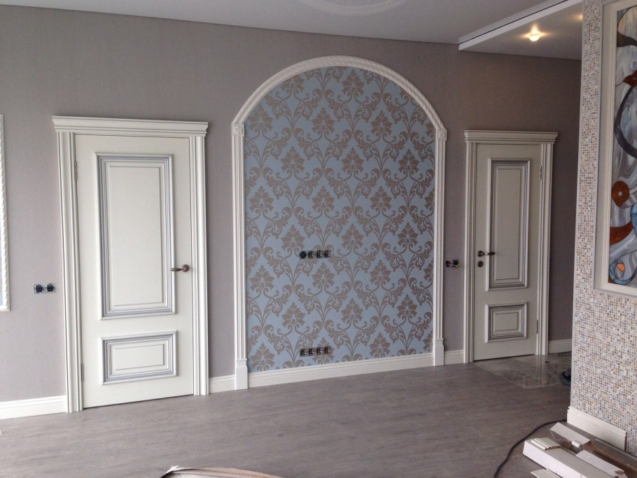 Межкомнатные двери с переплетом