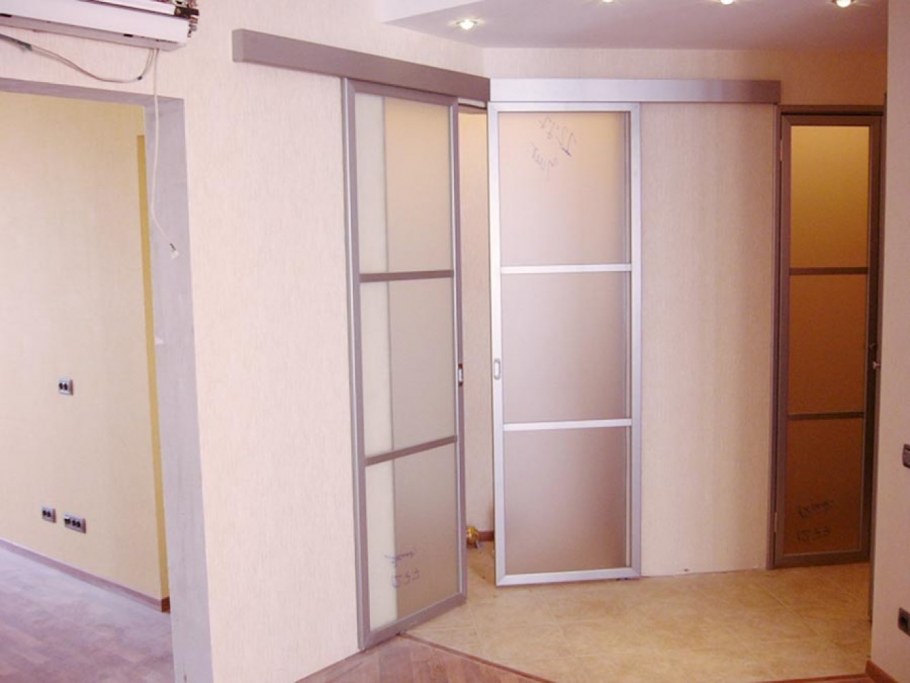 Раздвижные двери межкомнатные