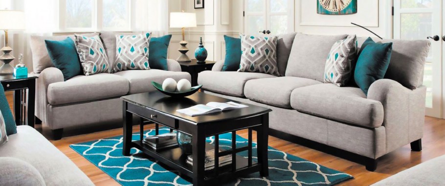 Ковер к бирюзовому дивану