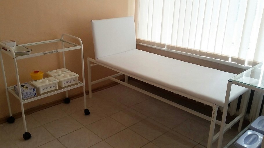 Кушетка из старого дивана