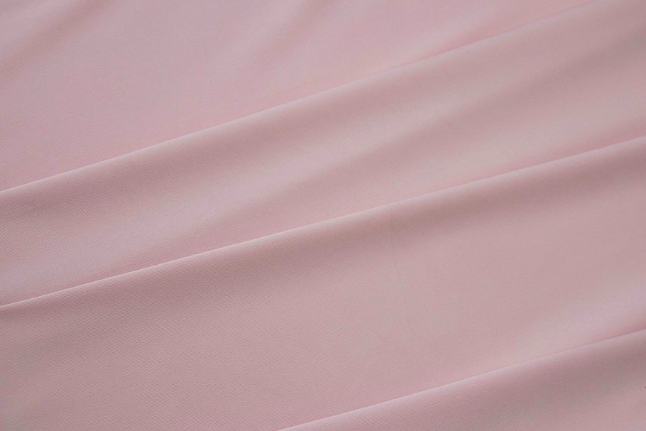 Спальня в розово серых тонах