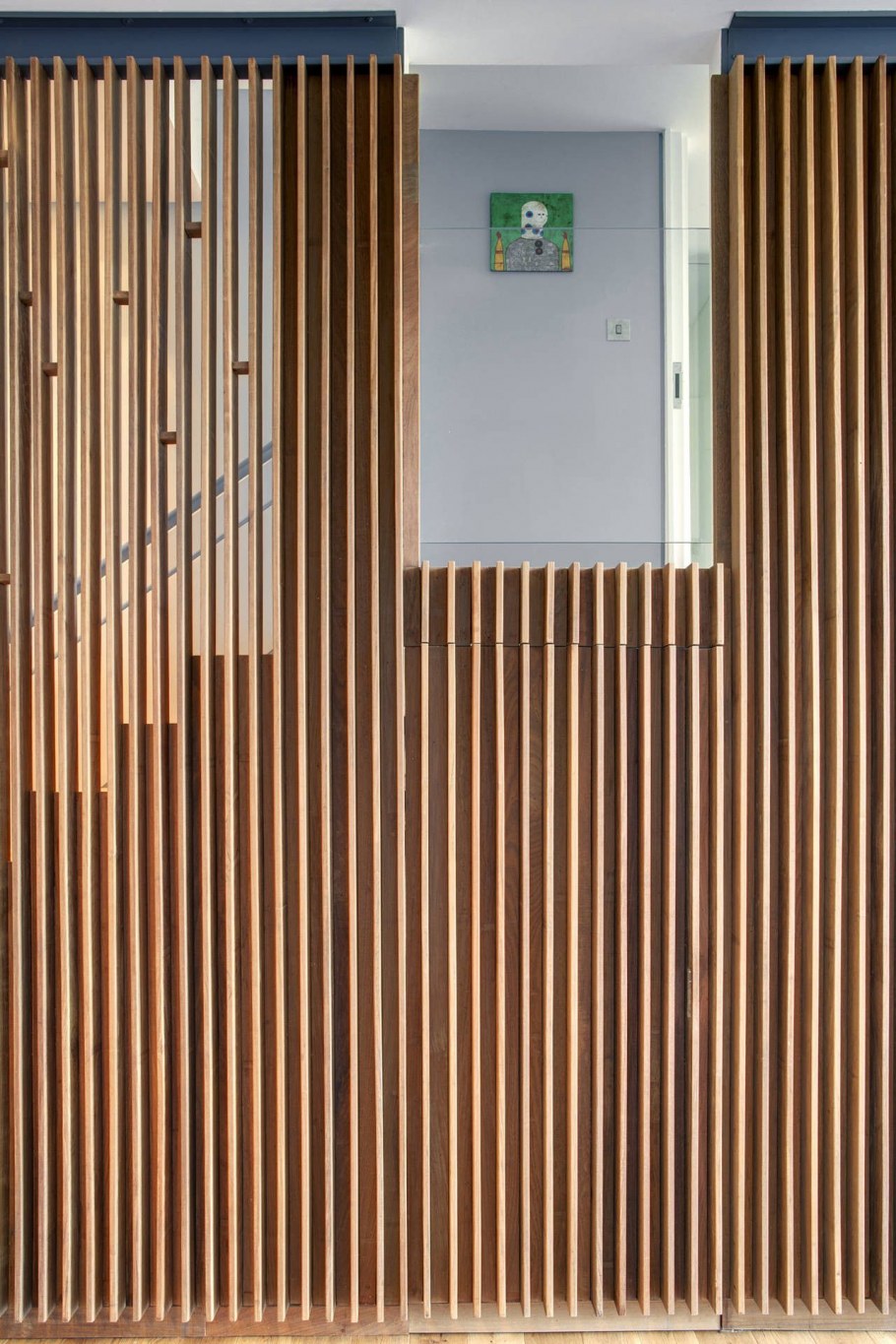 Оригинальная отделка прихожей