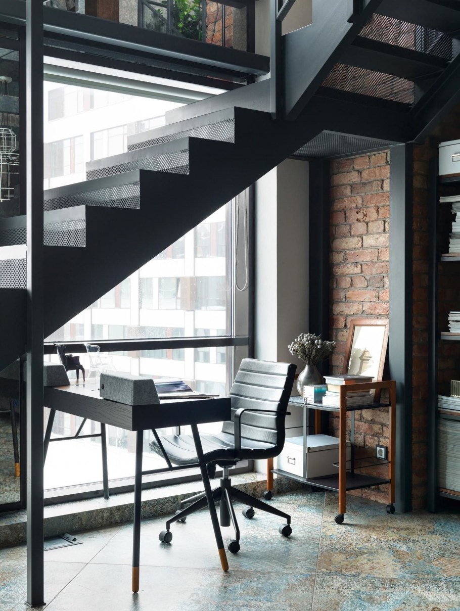 Лестница в Индустриальном стиле