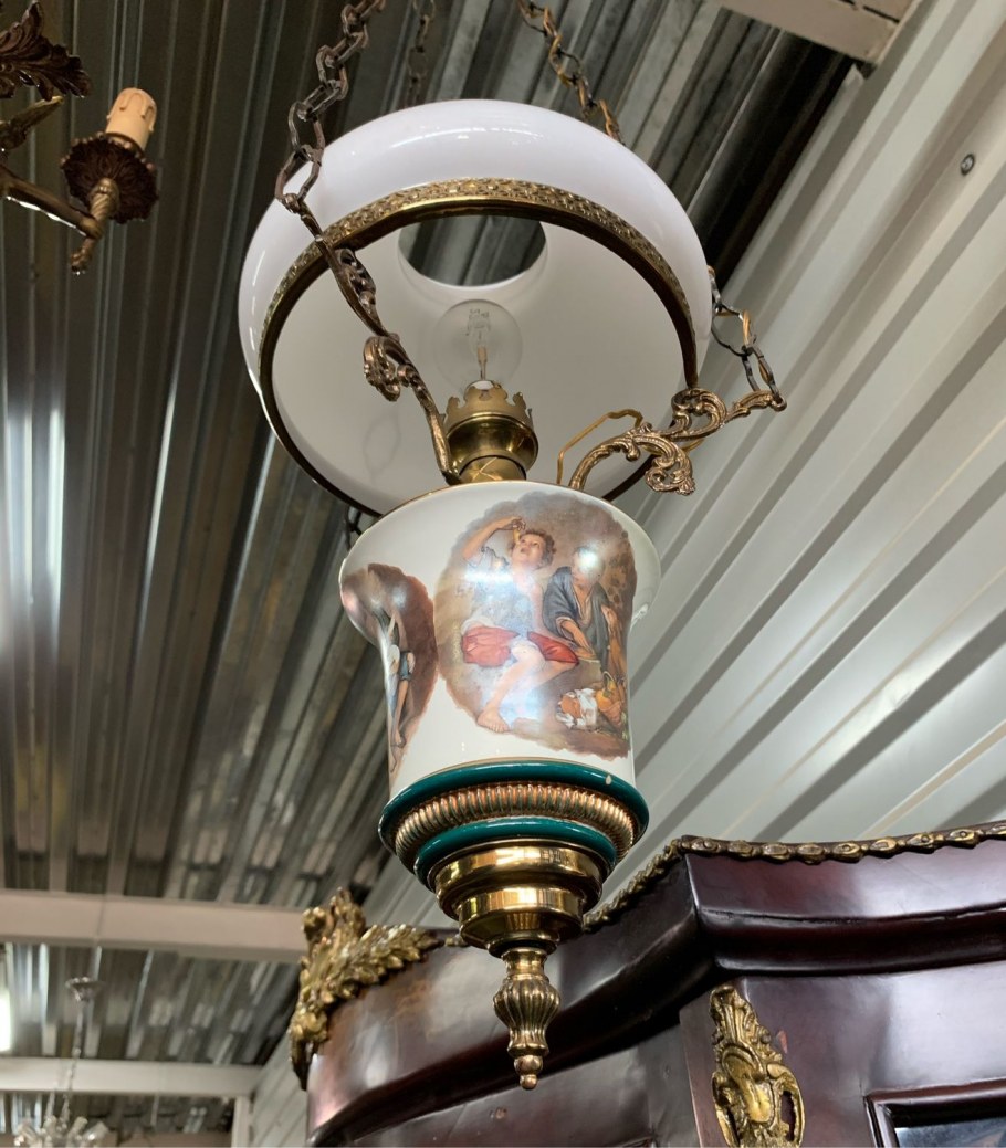 Антикварная люстра