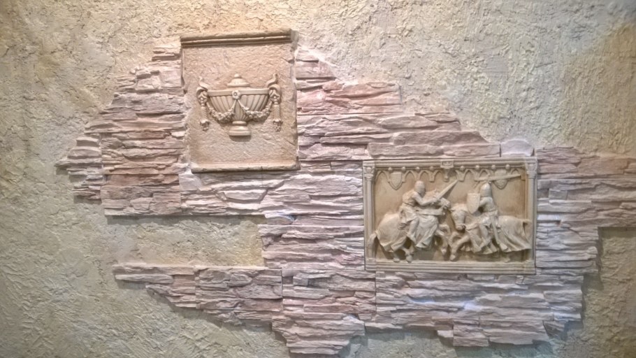 Барельеф из камня