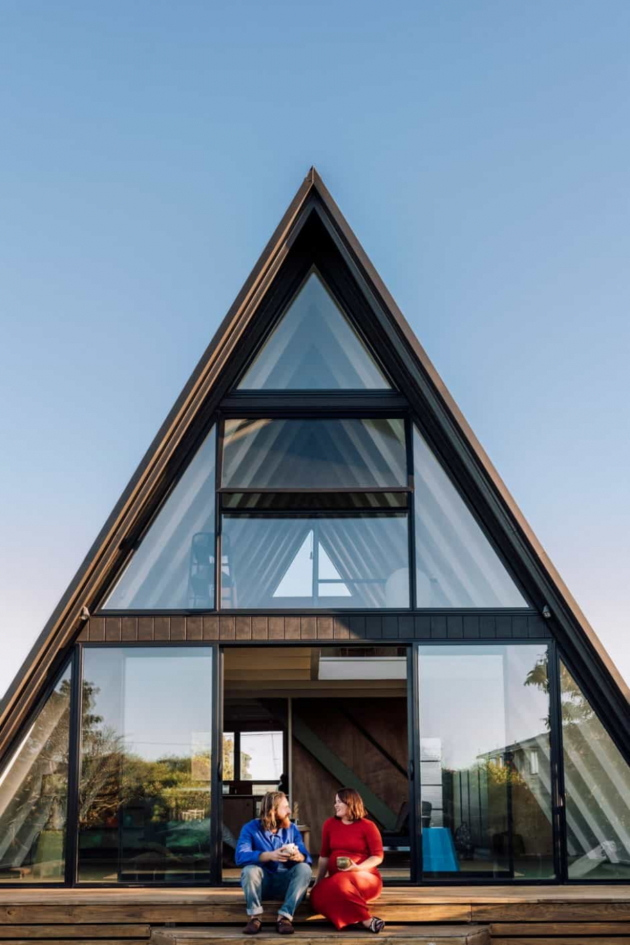 Дом шалаш а frame House.