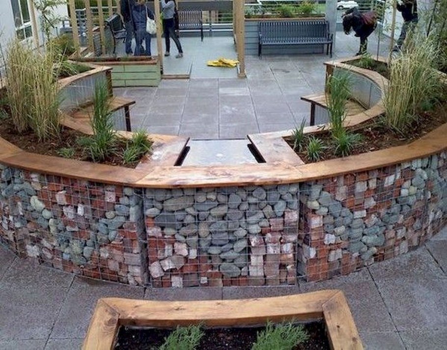 Фонтан из габионов