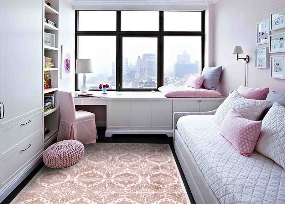 Маленькая комната для девушки