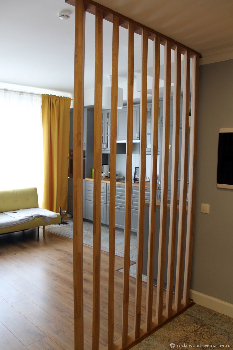 Перегородка с полками