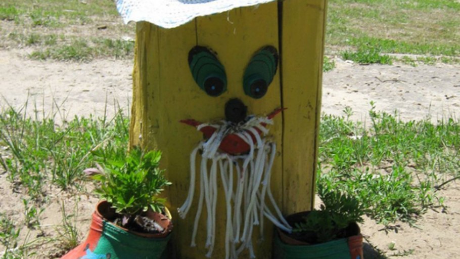 Украшение пеньков в детском саду