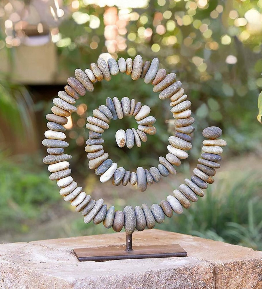 Арт объекты из природного материала