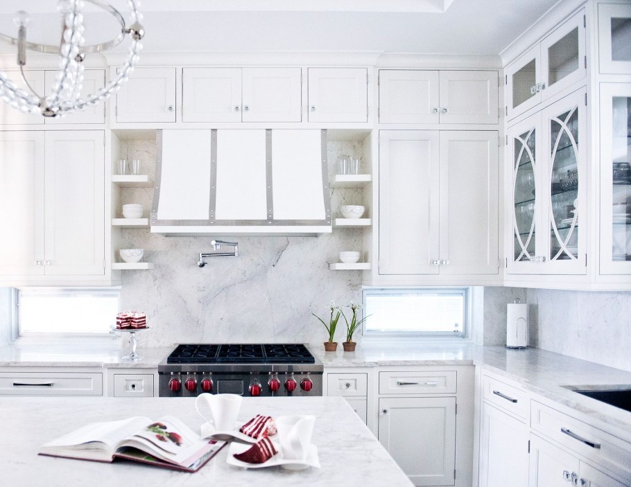 Кухня в белом цвете