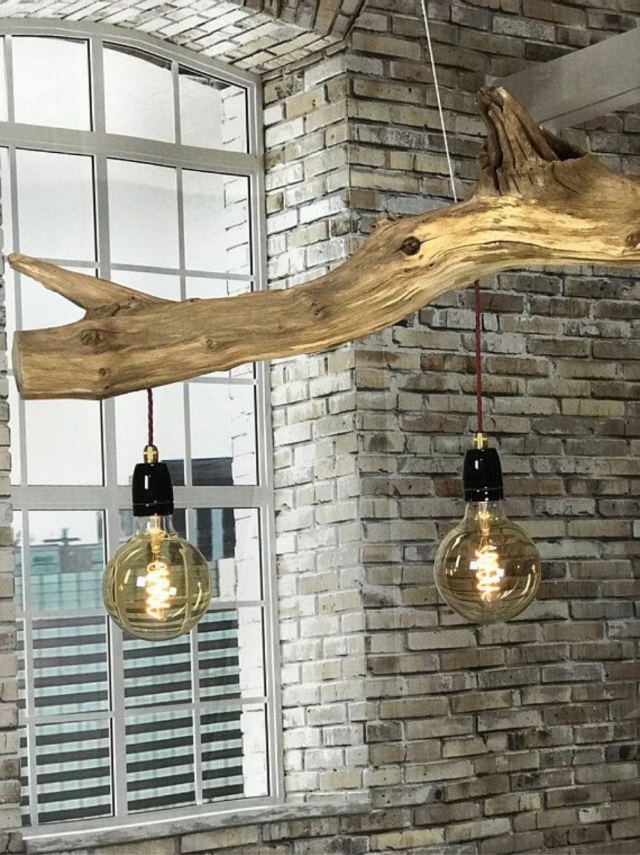 Люстра из веток