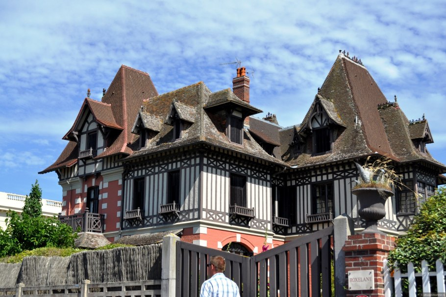 Проекты домов в стиле Довиль