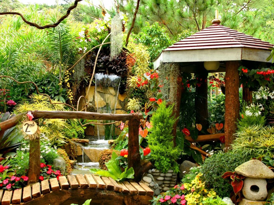 Японский уголок в саду