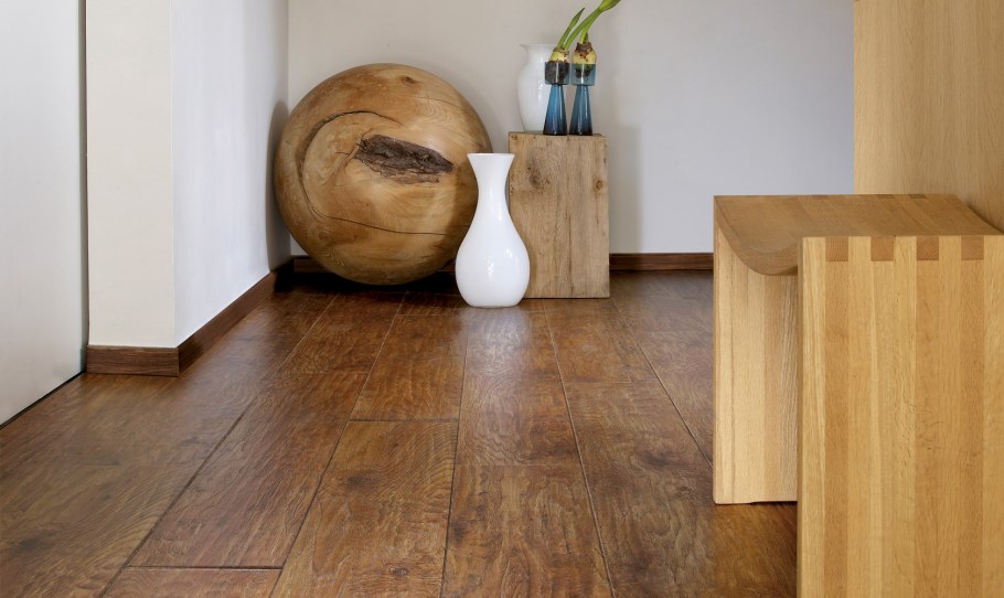 Ламинат Floorwood. Дуб состаренный 503