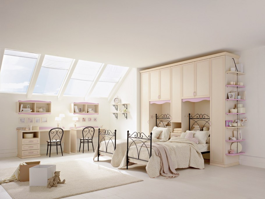 Комната в итальянском стиле для подростка девочки