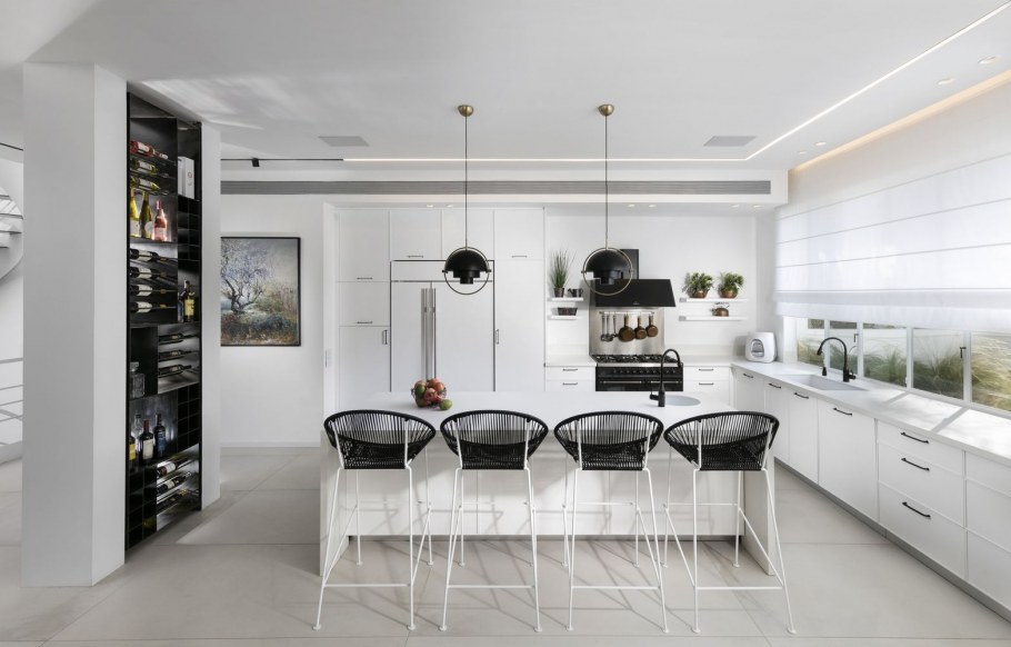 Яркий интерьер кухни