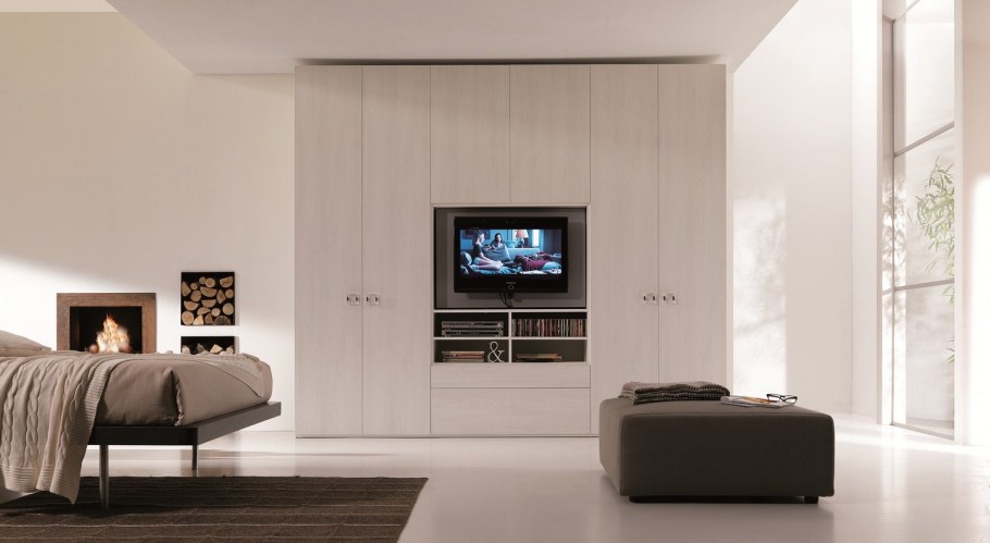 Спальня с нишей для телевизора