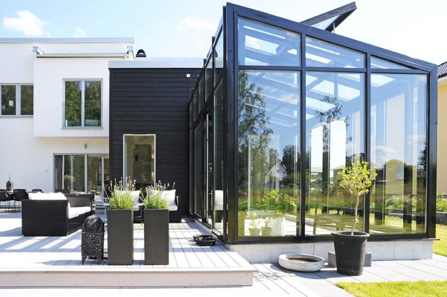 Фасадное остекление коттеджей