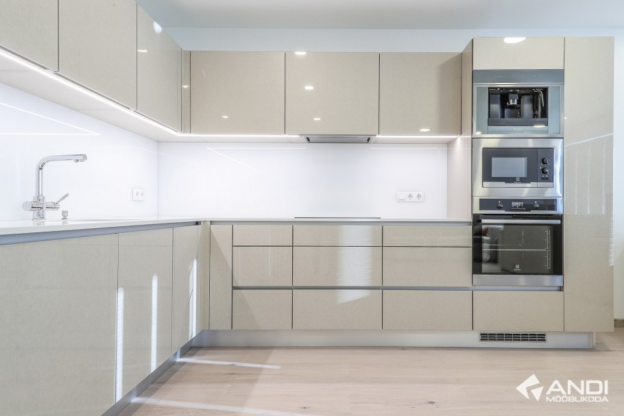 Кухня Фьюжн-03 Cappuccino