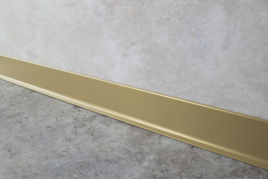 Плинтус алюминиевый пт-100/пт-100s