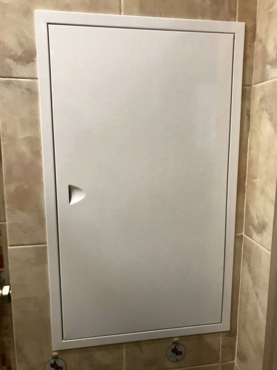 Люк сантехнический 400х1000