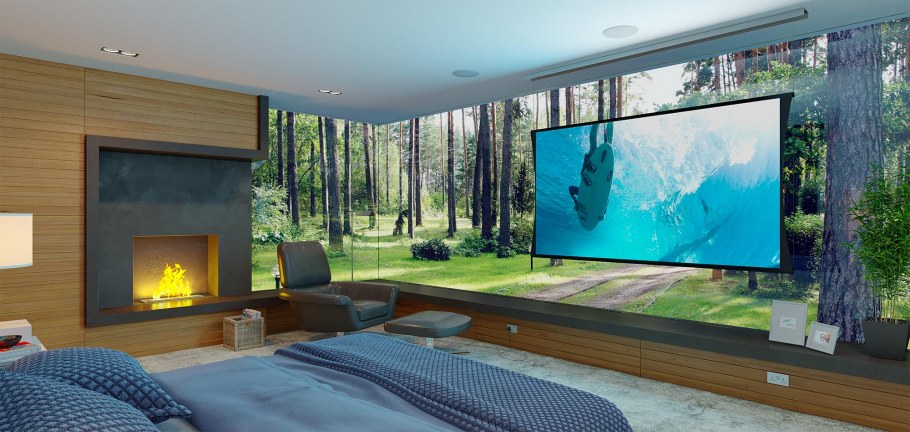 Телевизор у окна