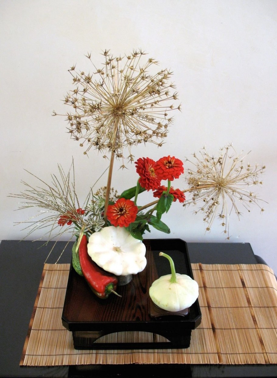 Украшение зала в японском стиле