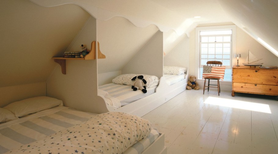 Мансарда в теплых тонах