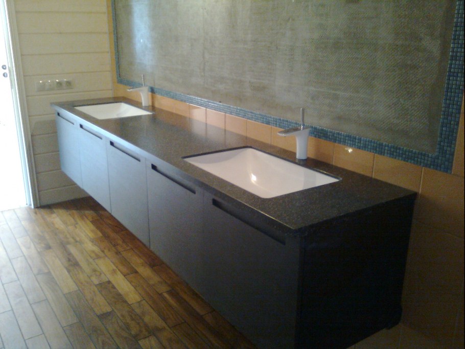 Corian плинтус