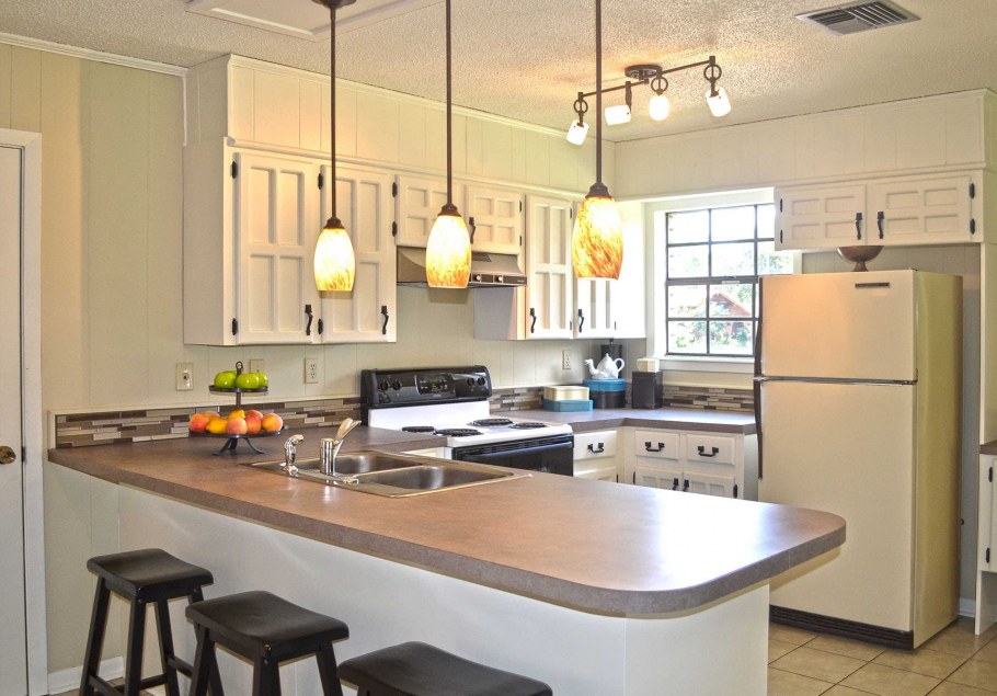 Свет над барной стойкой