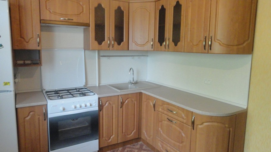 Угловая кухня МДФ пленка